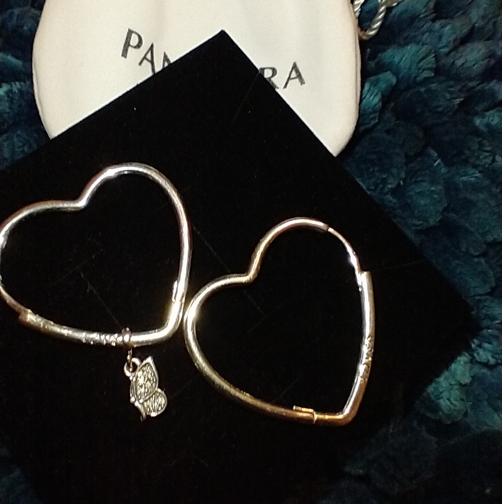 Asymmetrical heart earrings with butterfly